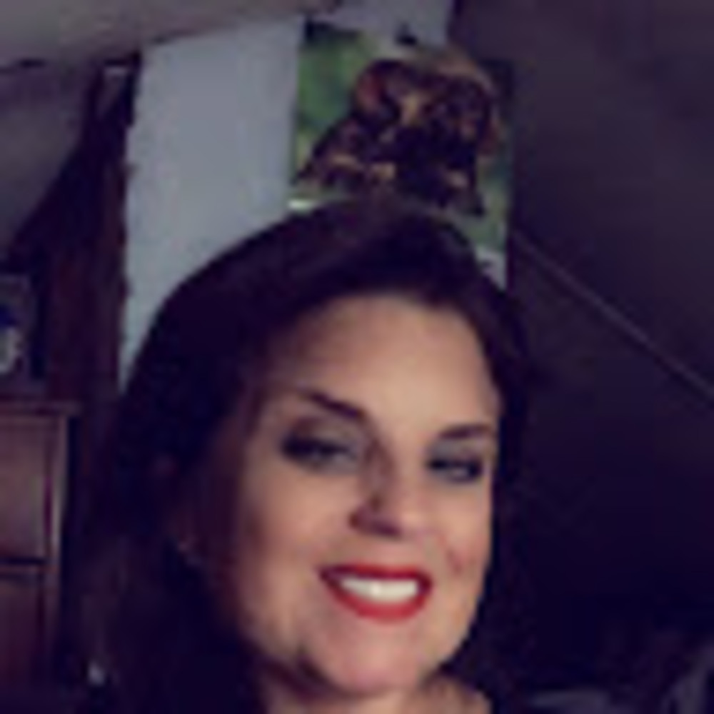 Meet your Posher, Sarae